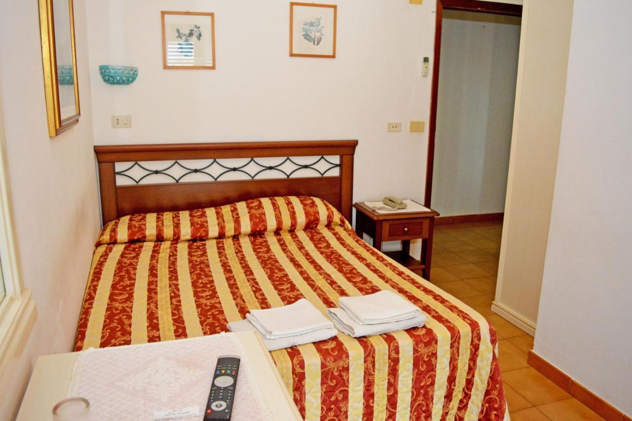 Scano Comfort Inn Санта Тереза Галура Екстериор снимка