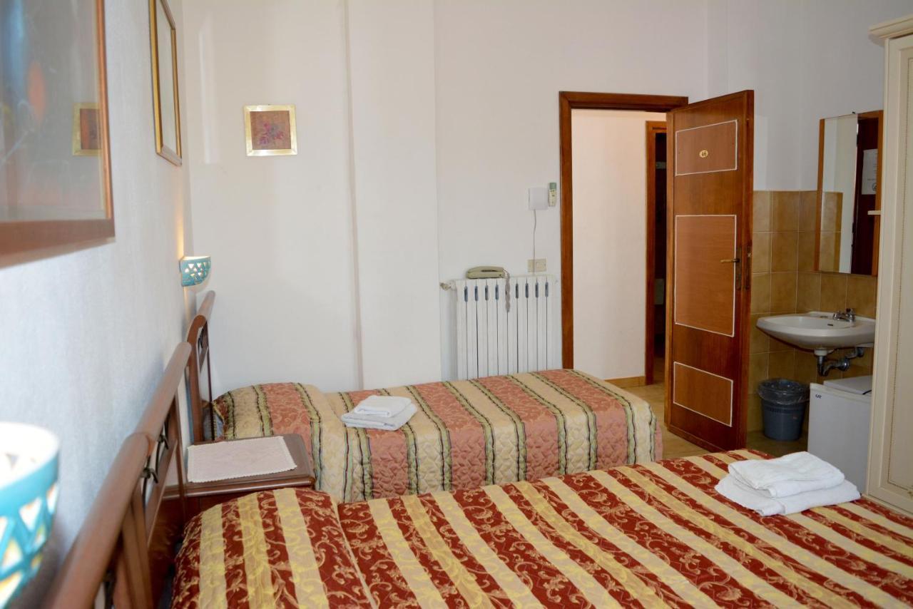 Scano Comfort Inn Санта Тереза Галура Екстериор снимка