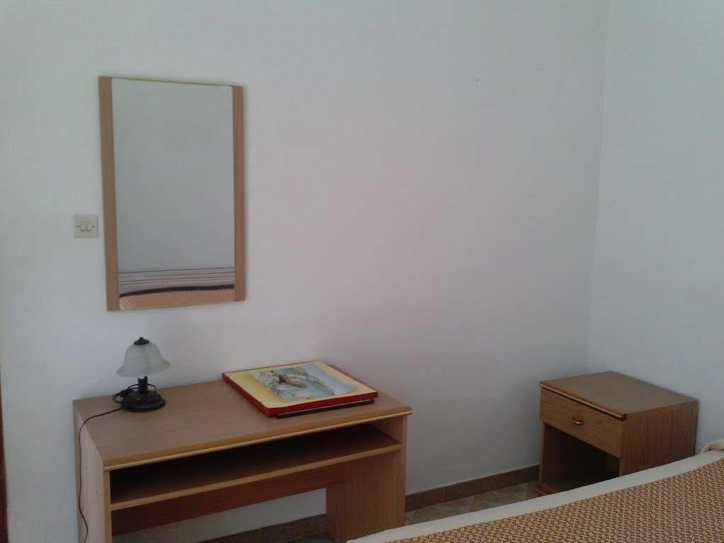Scano Comfort Inn Санта Тереза Галура Екстериор снимка
